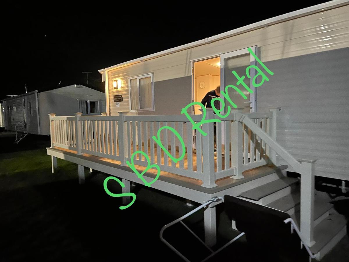 Summer Breeze Deluxe Caravan Rental Saint Osyth Esterno foto