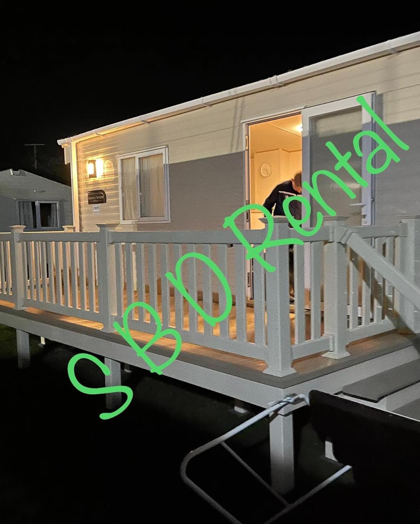 Summer Breeze Deluxe Caravan Rental Saint Osyth Esterno foto